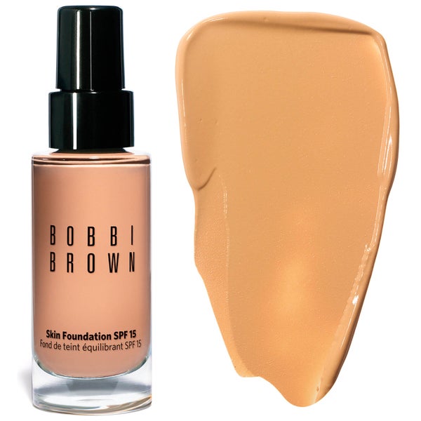Base de maquillaje Skin Foundation FPS 15 de Bobbi Brown - Warm Porcelain