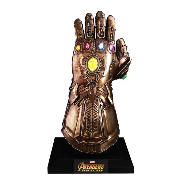Avengers Infinity War Life-Size Masterpiece Replica 1/1 Infinity Gauntlet 68 cm