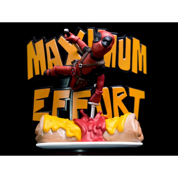 Quantum Mechanix Marvel Deadpool Maximum Effort Q-Fig Diorama