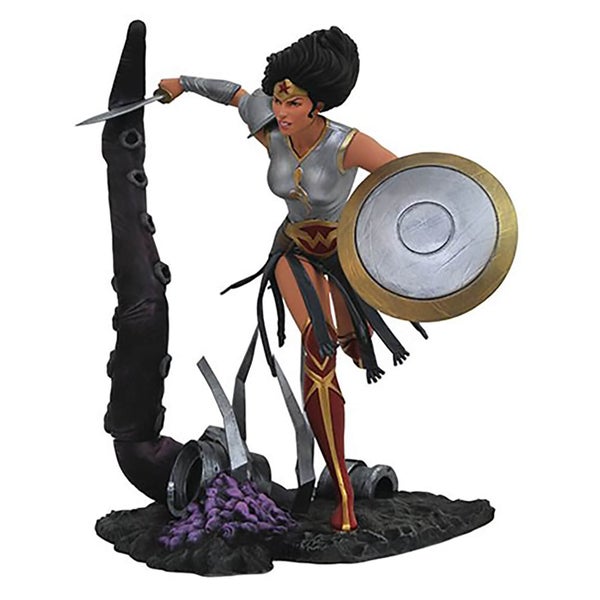 Diamond Select DC Gallery Dark Knights: Metal PVC Figure - Wonder Woman