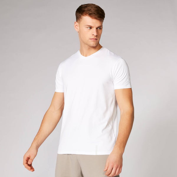 Luxe Classic marškinėliai su V-formos iškirpte - Balta