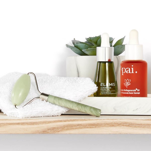 LOOKFANTASTIC 2019 Jade Roller (Free Gift)