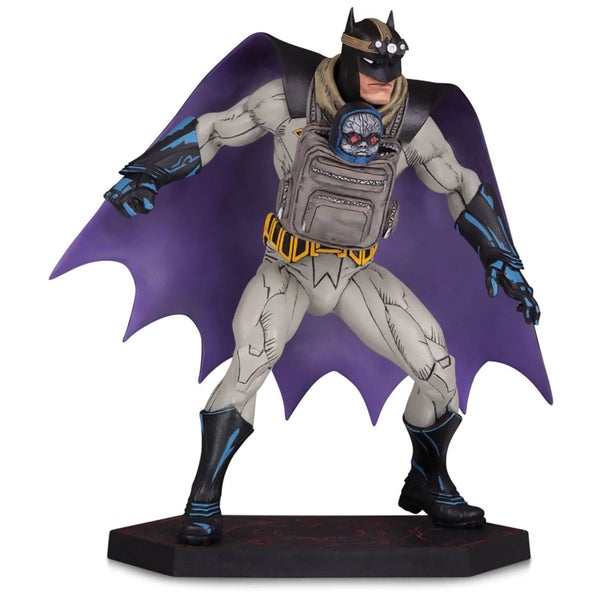 DC Collectibles Dark Nights: Metall Statue Batman mit Darkseid Baby 15 cm