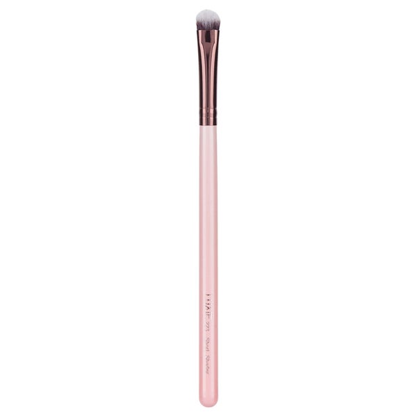 Luxie 223 Short Shader Brush - Rose Gold (Free Gift)