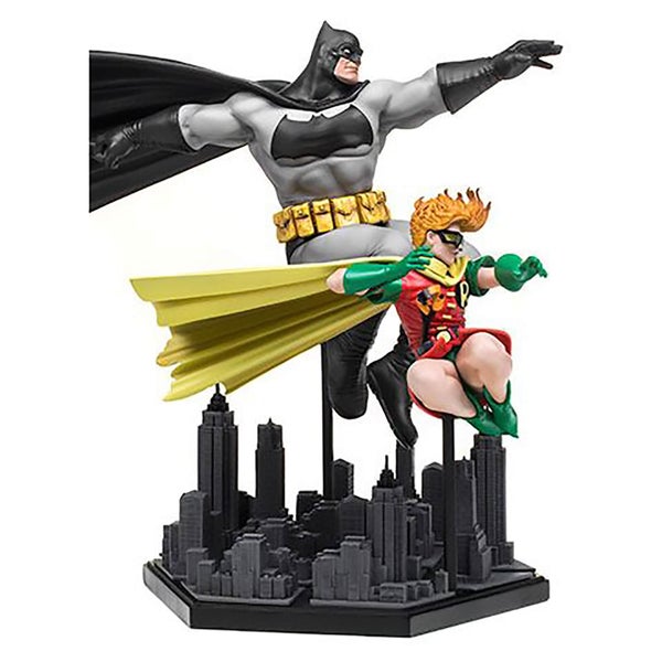 Iron Studios DC Comics Art Scale Deluxe Statue 1/10 Batman & Robin (Dark Knight Returns) 23 cm