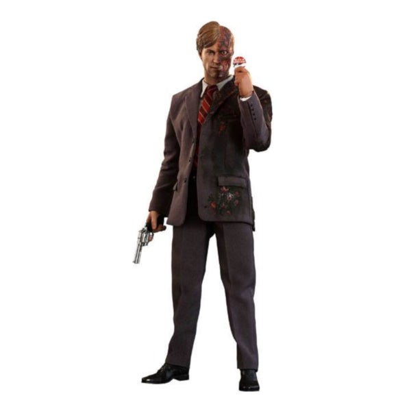 Hot Toys The Dark Knight Movie Masterpiece Actionfigur im Maßstab 1:6 Two-Face 2019 Exklusive Messeausgabe 31 cm