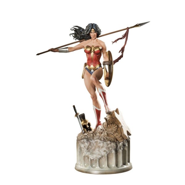 Sideshow Collectibles Wonder Woman Premium Format Figure