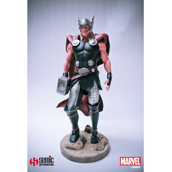 Marvel Avengers Thor Museum Collection 1:9 Scale Statue