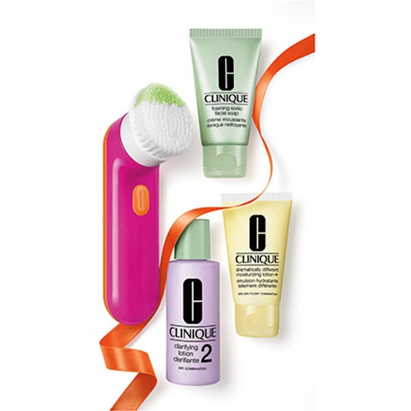 Clinique Cleansing by Clinique Gift Pack (Skin Types I/II) (Worth: £103.55)