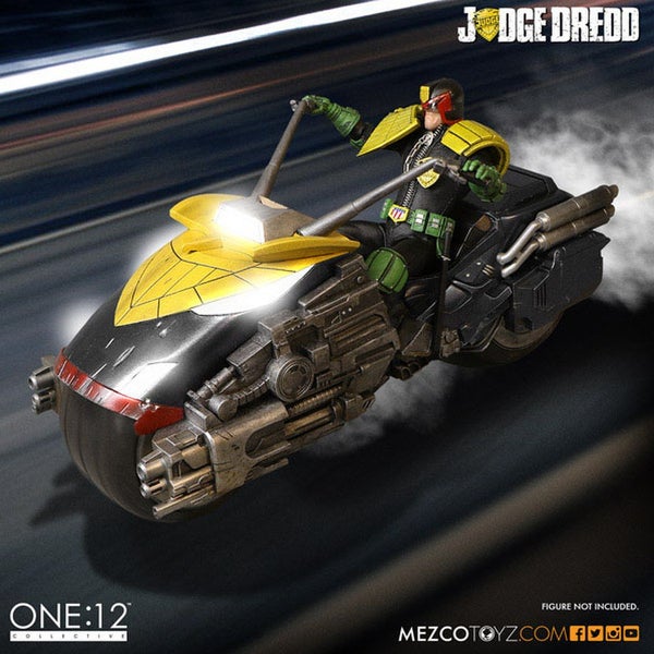 Mezco Toys Judge Dredd Vehicle with Sound and Lights 1/12 Judge Dredd's Lawmaster