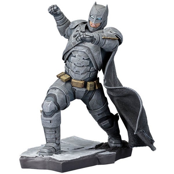 Kotobukiya DC Comics Batman v Superman Batman ARTFX+ 8 Inch Statue