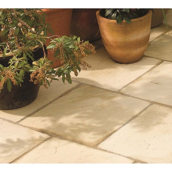 Stylish Stone Winchester Paving 450 x 450mm Cream (Full Pack) Homebase