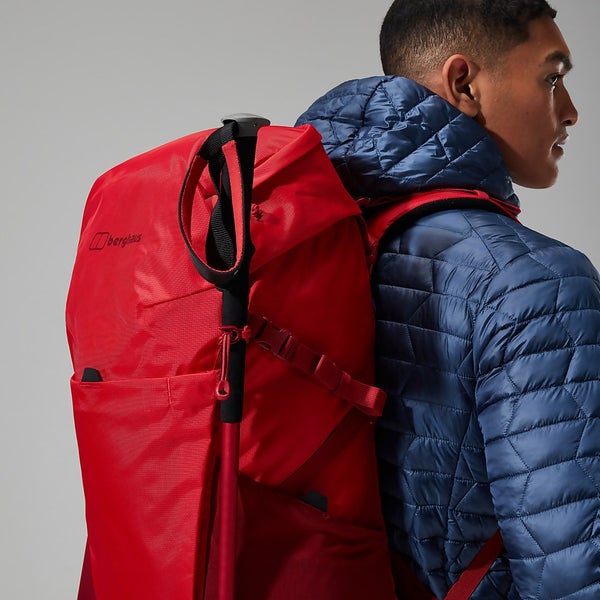 Unisex Remote Hike 35 Rucsac in Red | Berghaus
