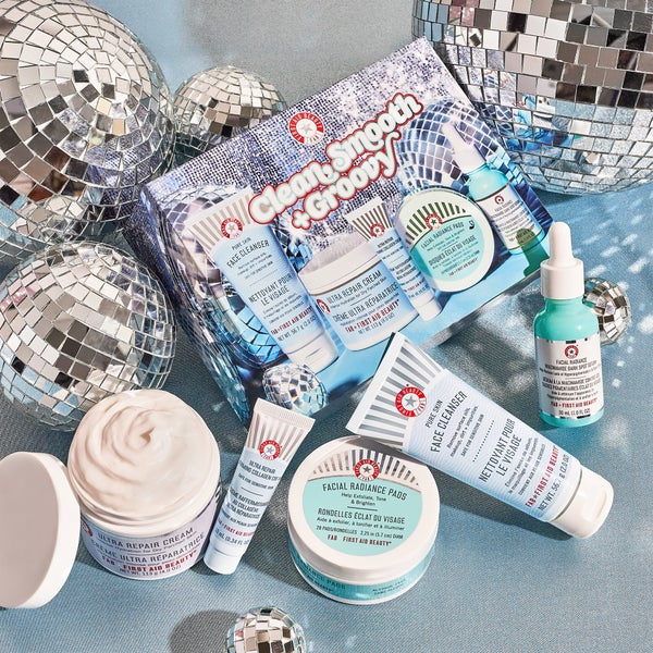 First Aid Beauty LOOKFANTASTIC