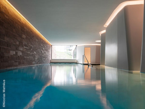 23 rue des Glacières - 67000 Strasbourg<br> spa@les-haras-hotel.com<br> Tél.: +33 (0)3 90 20 50 15