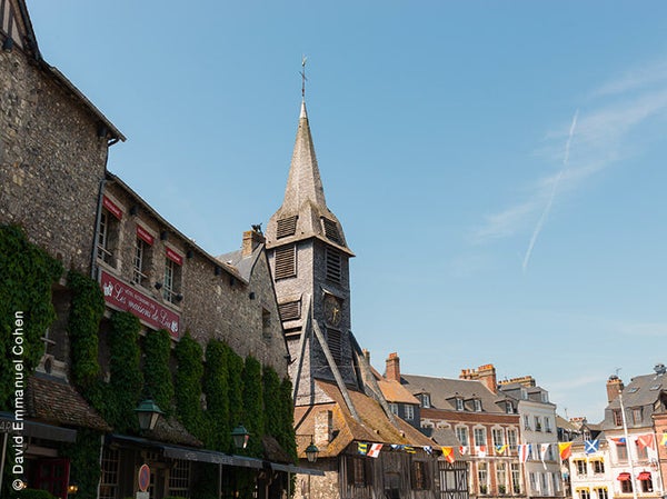 Place Sainte Catherine - 14600 Honfleur Tél.: 02 31 14 49 49