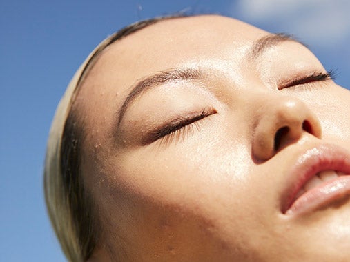 Routine visage +30 ans. Du nettoyant à la crème de nuit, découvrez les produits correspondants à votre besoin.