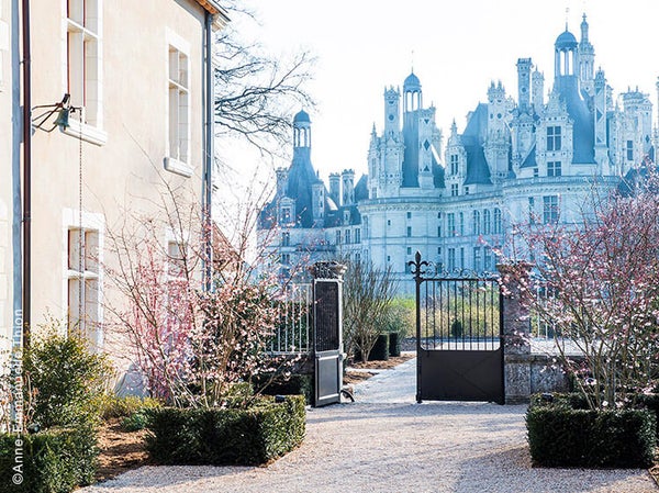 Place Saint Louis - 41250 Chambord<br> info@relaisdechambord.com<br> Tél.: 02 54 81 01 01