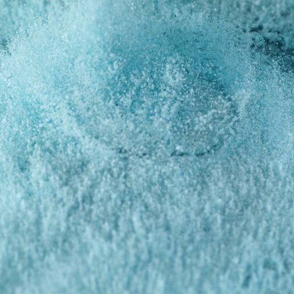 Copper Gluconate detoxifies and purifies skin, drawing excess oils from pores to minimise breakouts and control natural sebum levels.