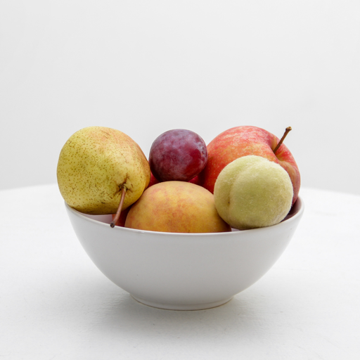 An image of a bowl of fruit