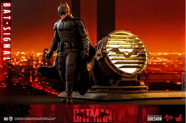 NEW IN THE BATMAN HOT TOYS