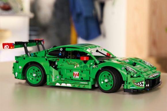 MCFARLANE BATMAN STATUES & FIGURES