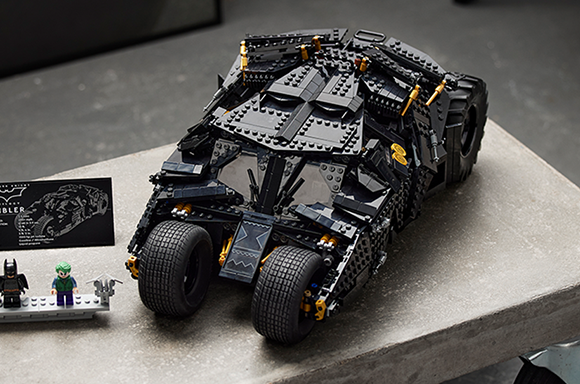 LEGO® DC Batman™ La Batmobile™ Tumbler (76240)
