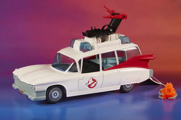 Hasbro Ghostbusters Kenner Classics ECTO-1