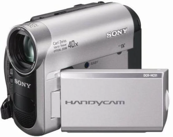 Sony DCR-HC51E Mini DV Camcorder. 800K Pixel. 40x Optical Zoom. 2.5 inch LCD Screen with Touch Panel