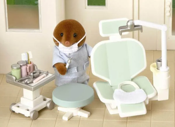 Sylvanian Family: Dentist set with figure