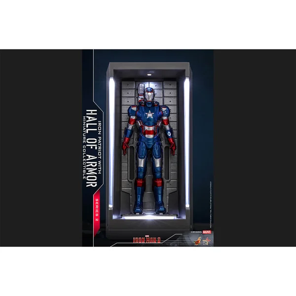 Hot Toys Movie Masterpiece Compact - Miniatuur Figuur: Iron Man 3/Serie 2 - Iron Patriot (met Hall of Armor)