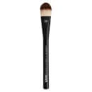فرشاة الفاونديشن المسطحة الاحترافية من NYX Professional Makeup