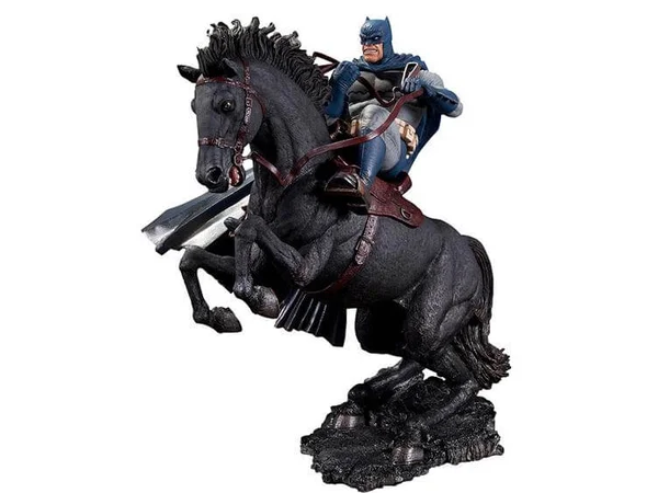 Batman: The Dark Knight Returns: A Call to Arms Statue