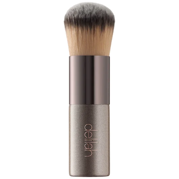delilah Foundation Kabuki Brush