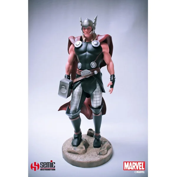 Marvel Avengers Thor Museum Collection 1:9 Scale Statue