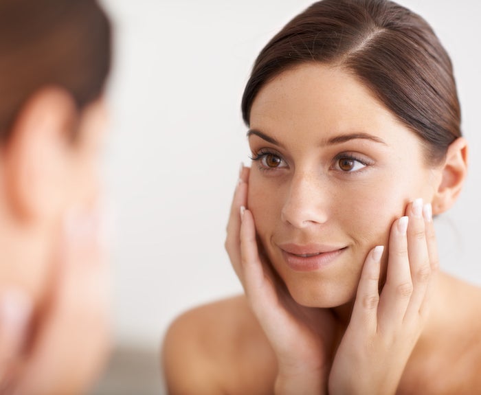 How to Prevent Wrinkles: 4 Expert Tips