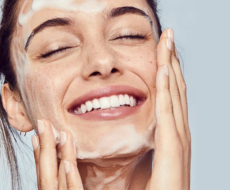 How to outlet cleanse skin