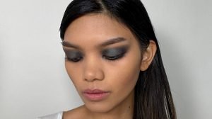 90s grunge makeup look