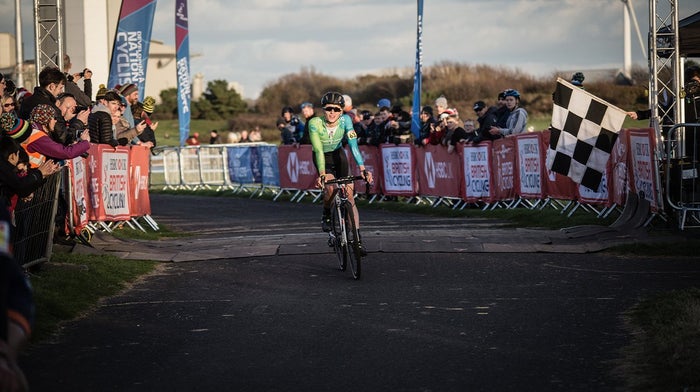 Cyclist takes corner in Endura gear