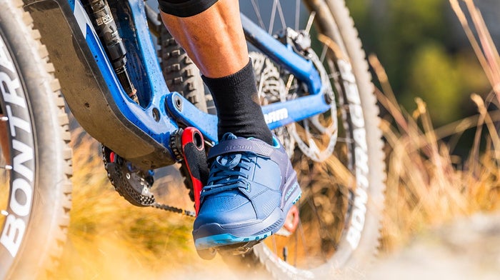 Close up of Endura's new MTB shoes