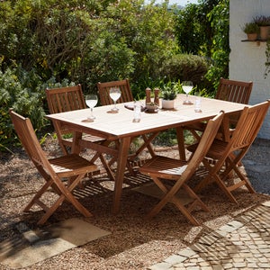 How to Clean Wooden Garden Furniture