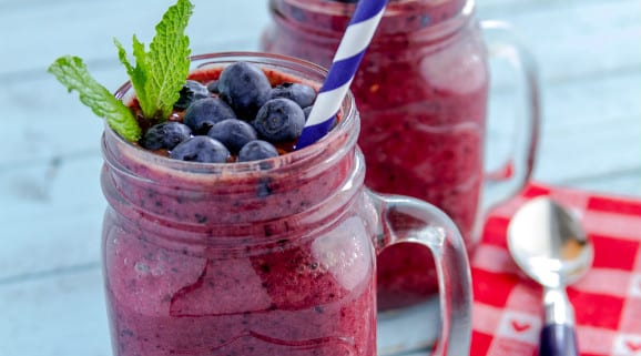 smoothie with berries