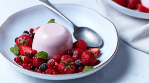 Magere Erdbeer-Panna Cotta