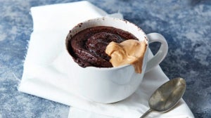 Protein Mug Cake | Hurtig og nem salted caramel budding