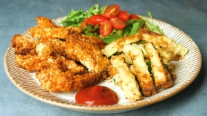 Airfryer spicy chicken strips & courgette fries