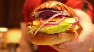 Low-Calorie Crispy Buffalo Chicken Sandwiches