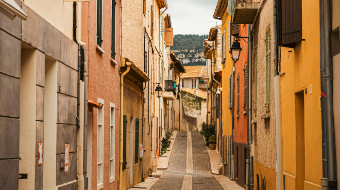 neighborhood street 