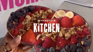 Proteiinipitoinen acai kulho