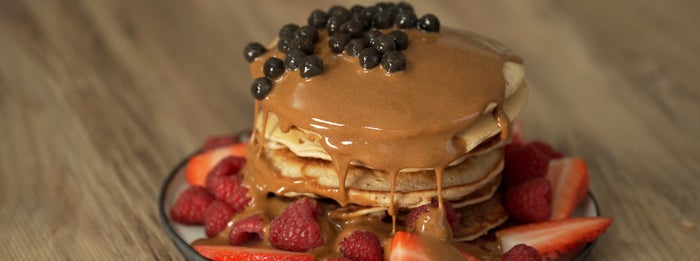 21 Protein-Pancake-Rezepte, die dich bis zum Mittagessen satt halten