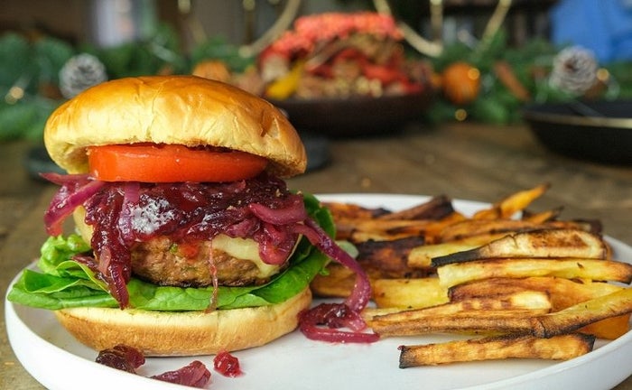 Der Weihnachtsburger | Mit Putenfleisch & Cranberry-Sauce